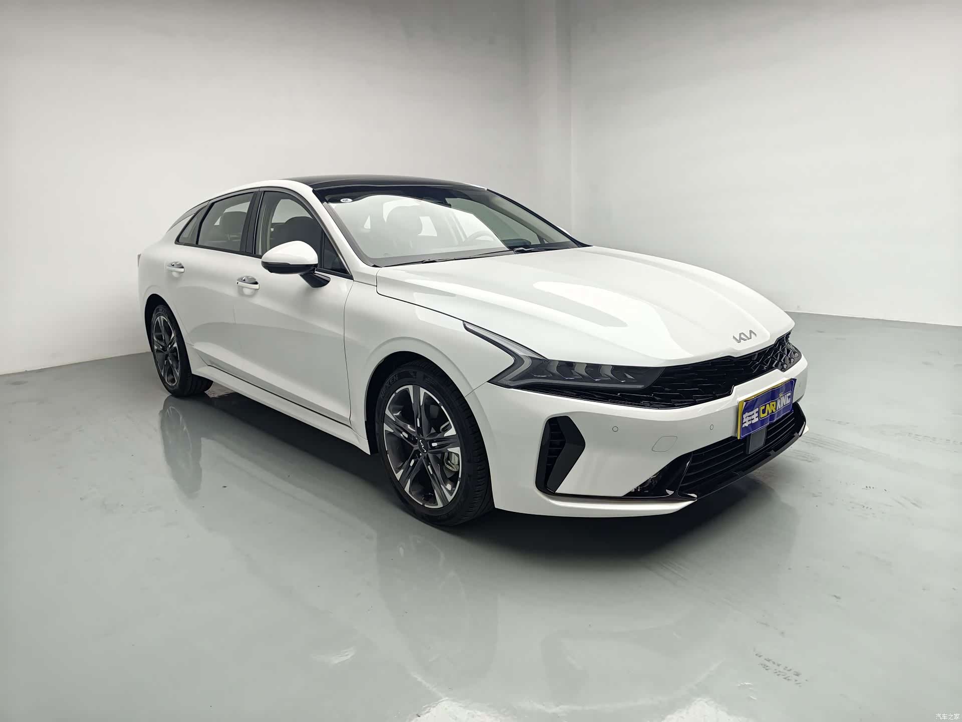 Kia K5, 2025 3