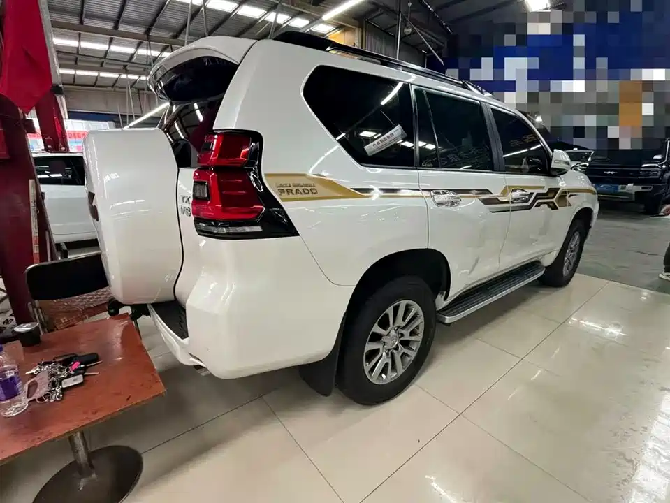 Toyota Prado