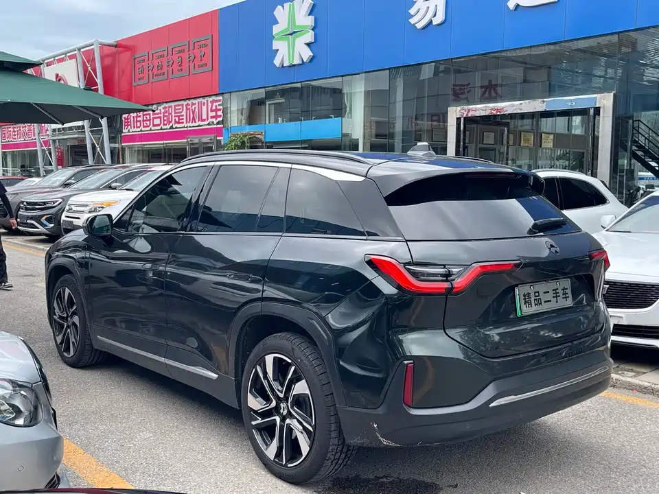 NIO ES6