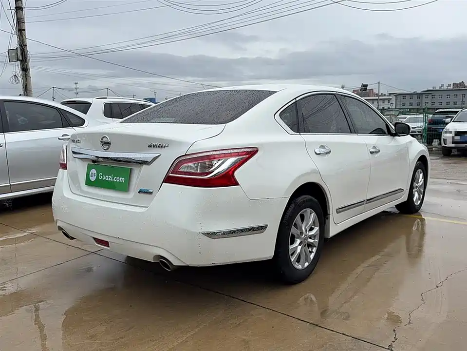 Nissan Teana