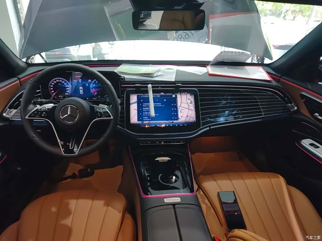 Mercedes-Benz E-Class, 2024 10