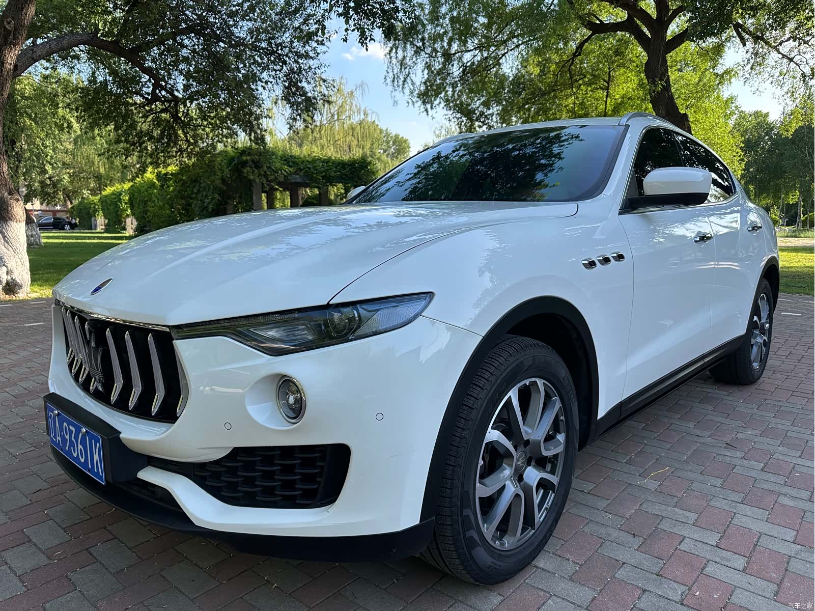 Maserati Levante, 2017 1