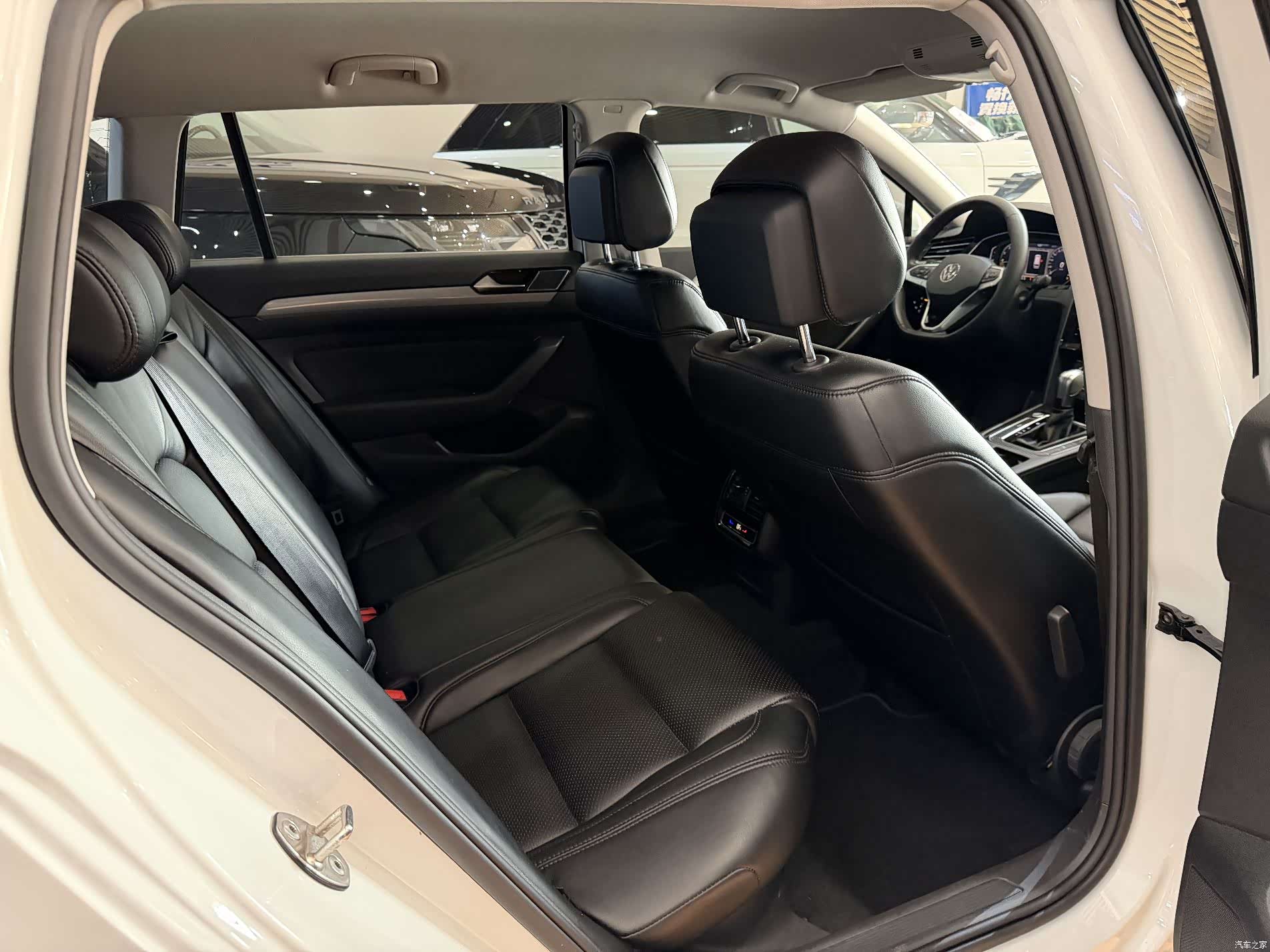 Volkswagen Variant, 2022 12