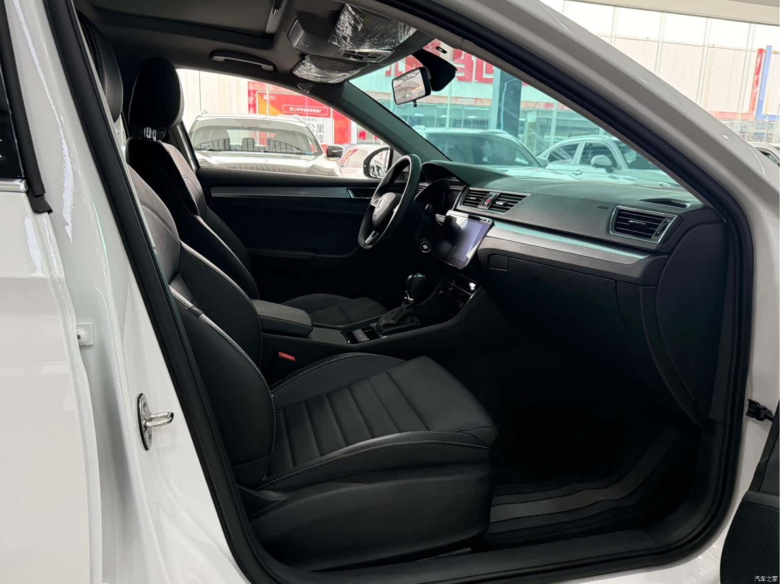 Skoda Superb, 2023 10