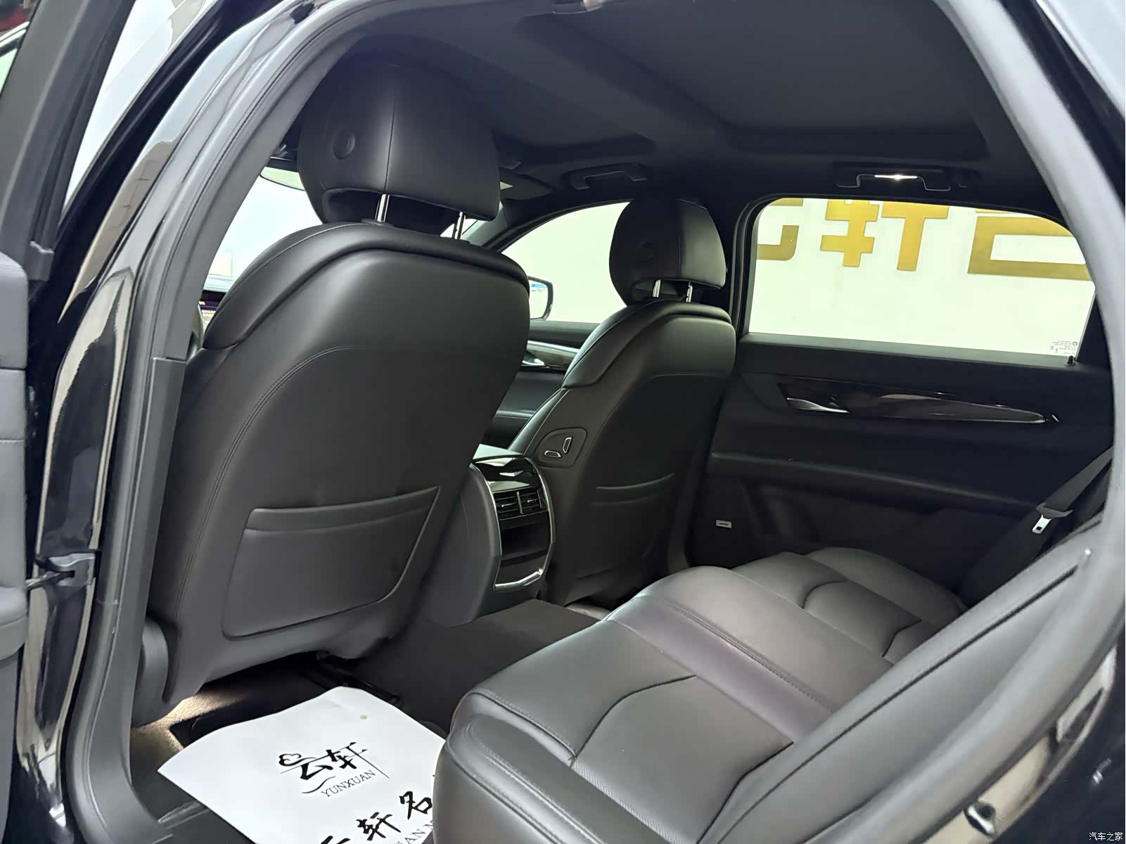 Cadillac CT6, 2023 11
