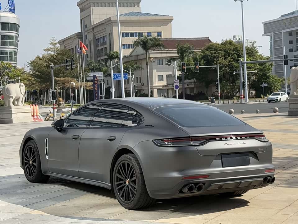 Porsche Panamera