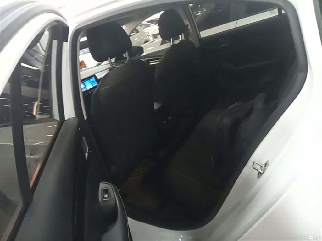 Roewe i5, 2023 17