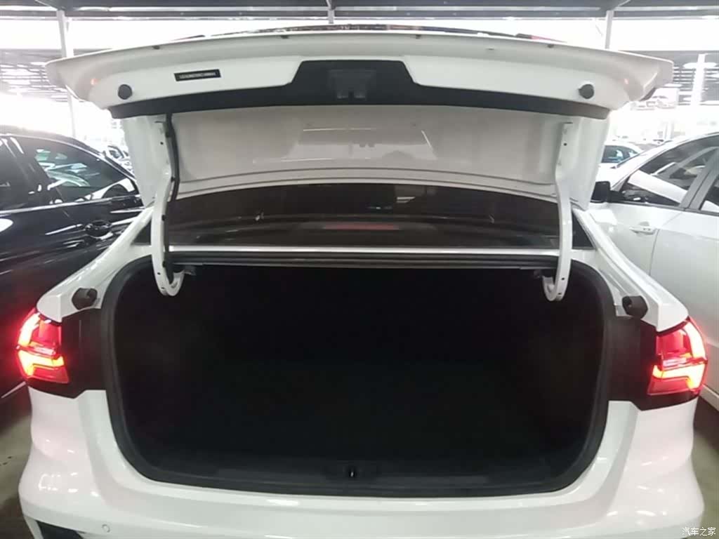 Roewe i5, 2023 19