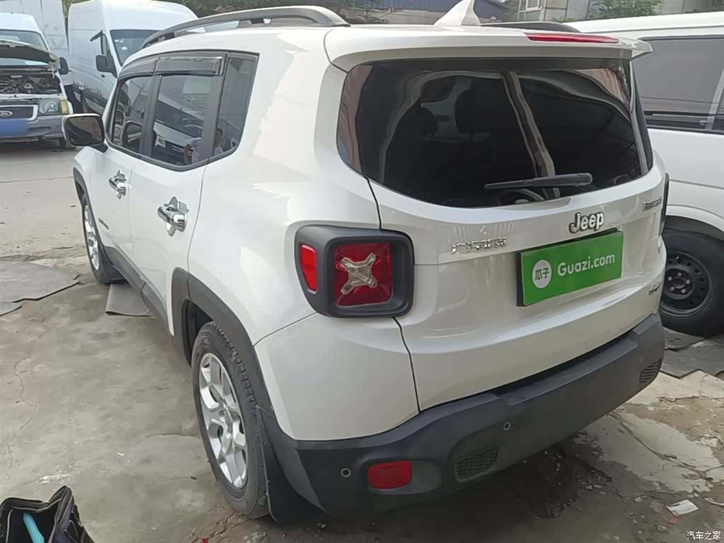 Jeep Renegade, 2017 все фото