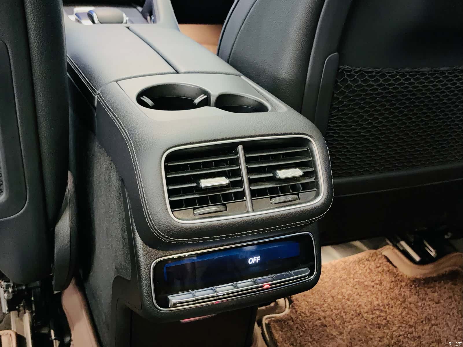 Mercedes-Benz GLS, 2022 10