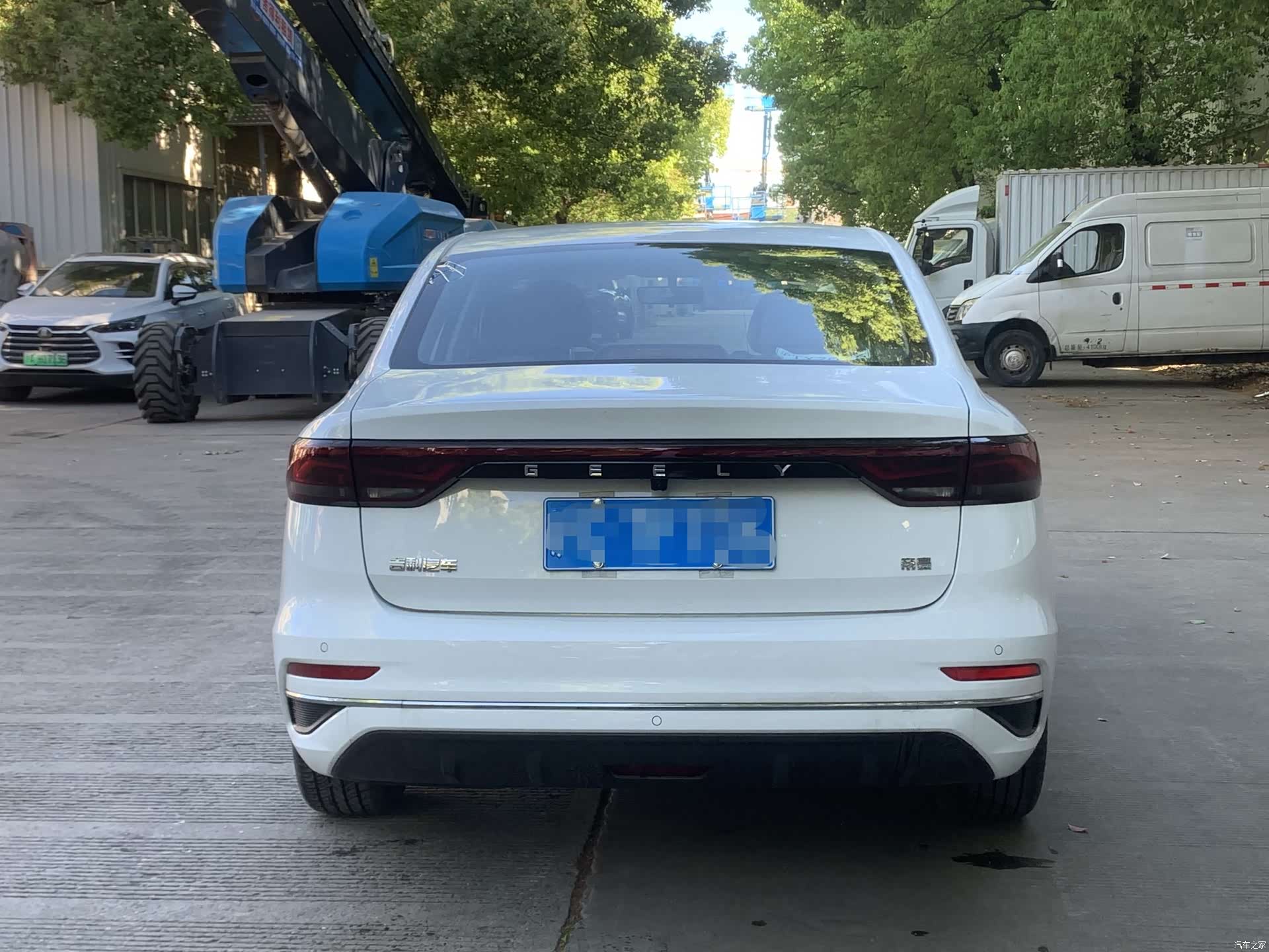Geely Emgrand, 2025 12