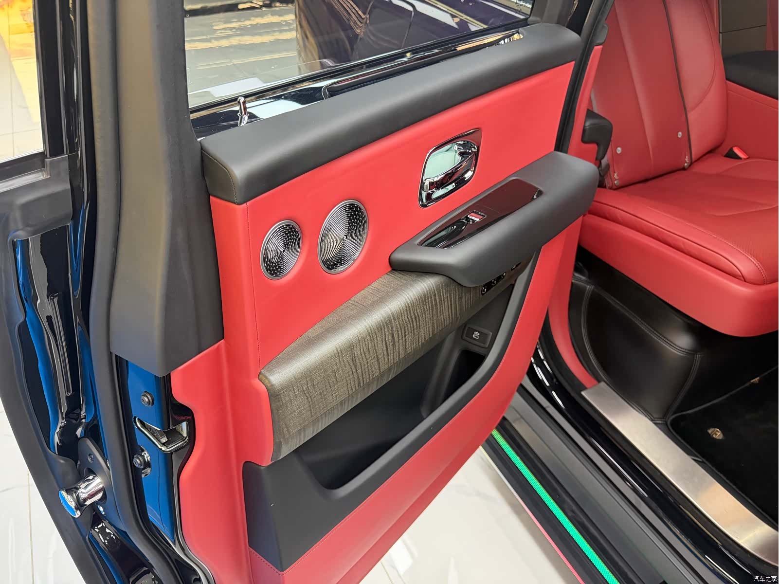 Rolls-Royce Cullinan, 2019 14