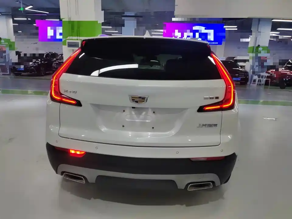 Cadillac XT4