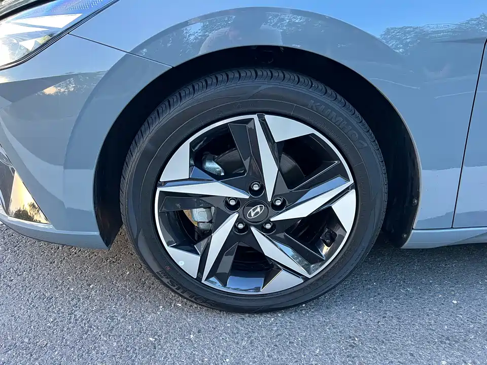Hyundai Elantra Hyundai Elantra