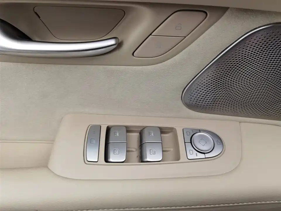 HarmonyOS Ask the world M5