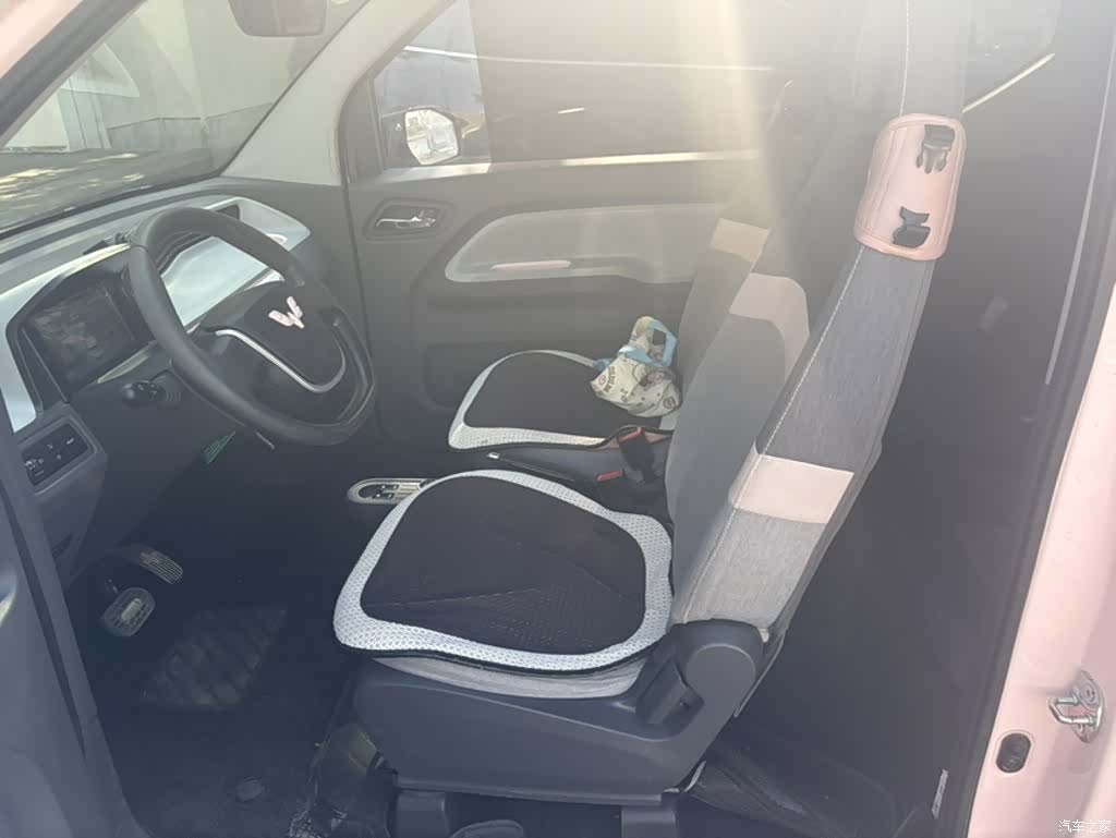 Wuling MINIEV, 2021 8