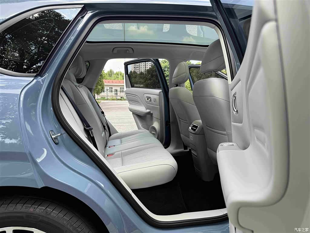 Leapmotor B10, 2025 18