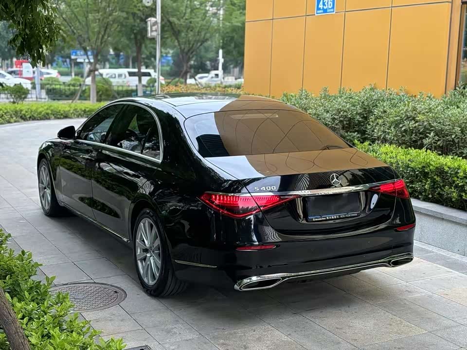 Mercedes-Benz S-class Mercedes-Benz S-class