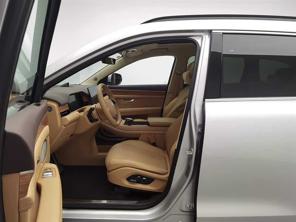 AITO Ask the world M7