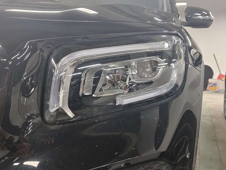 Mercedes-Benz GLB Mercedes-Benz GLB