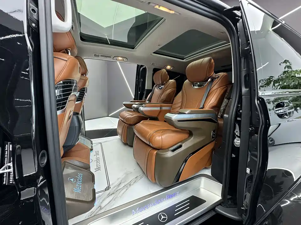 Mercedes-Benz V-class