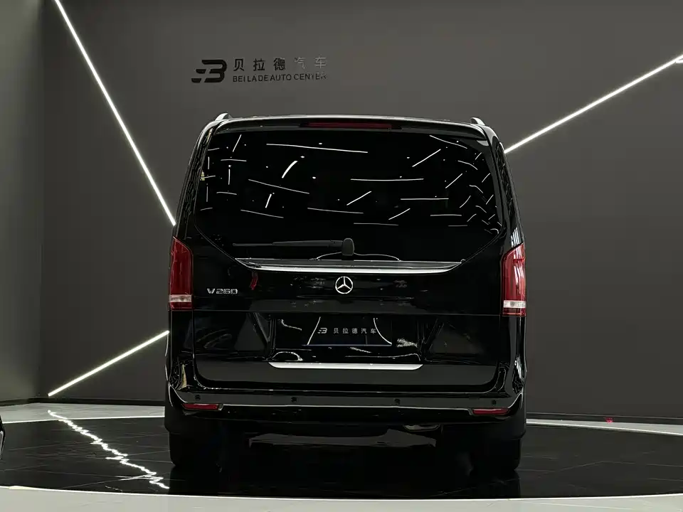 Mercedes-Benz V-class