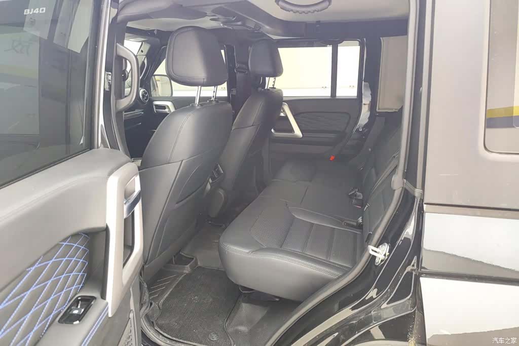 BAIC BJ40, 2025 11