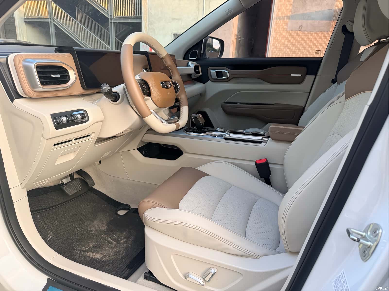 Geely Icon, 2022 4