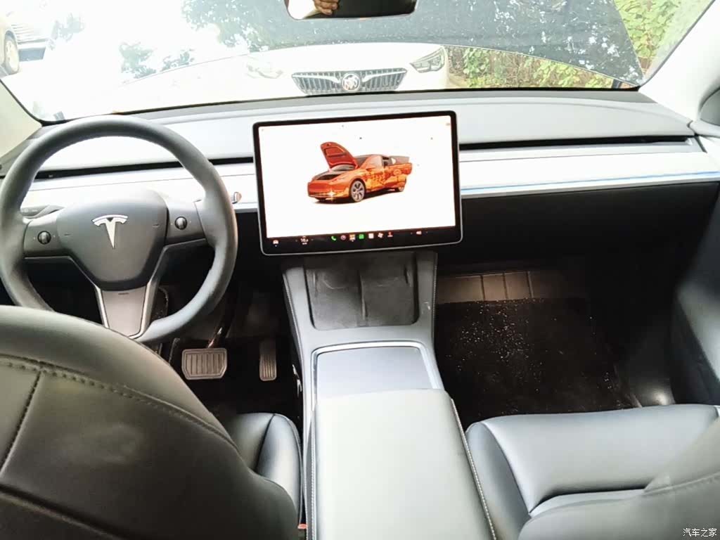 Tesla Model Y, 2024 10