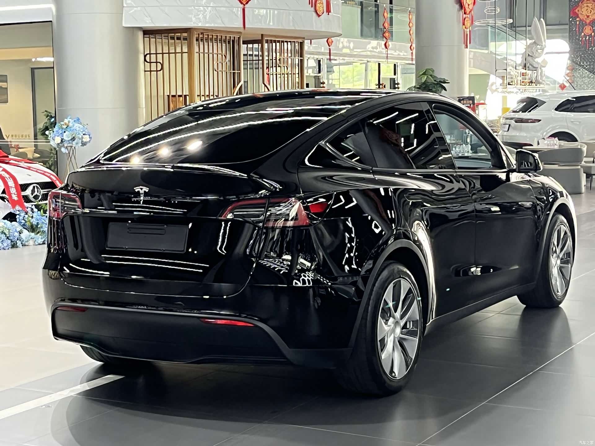 Tesla Model Y, 2022 8
