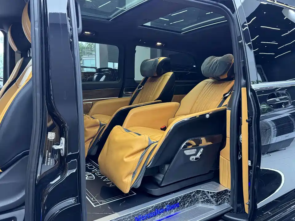 Mercedes-Benz V-class