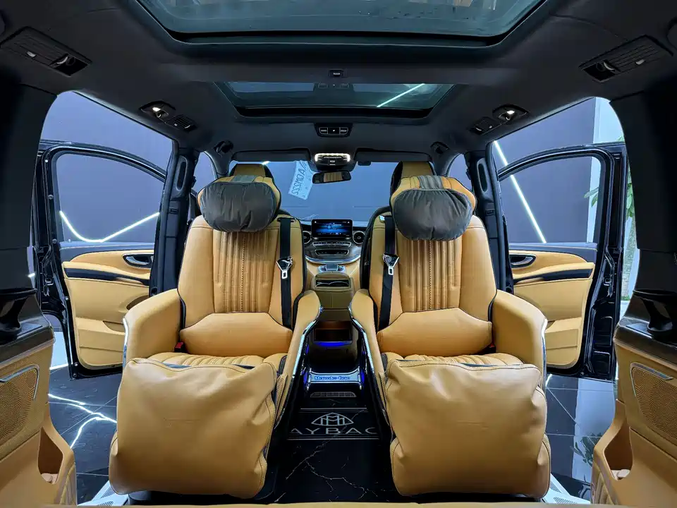 Mercedes-Benz V-class