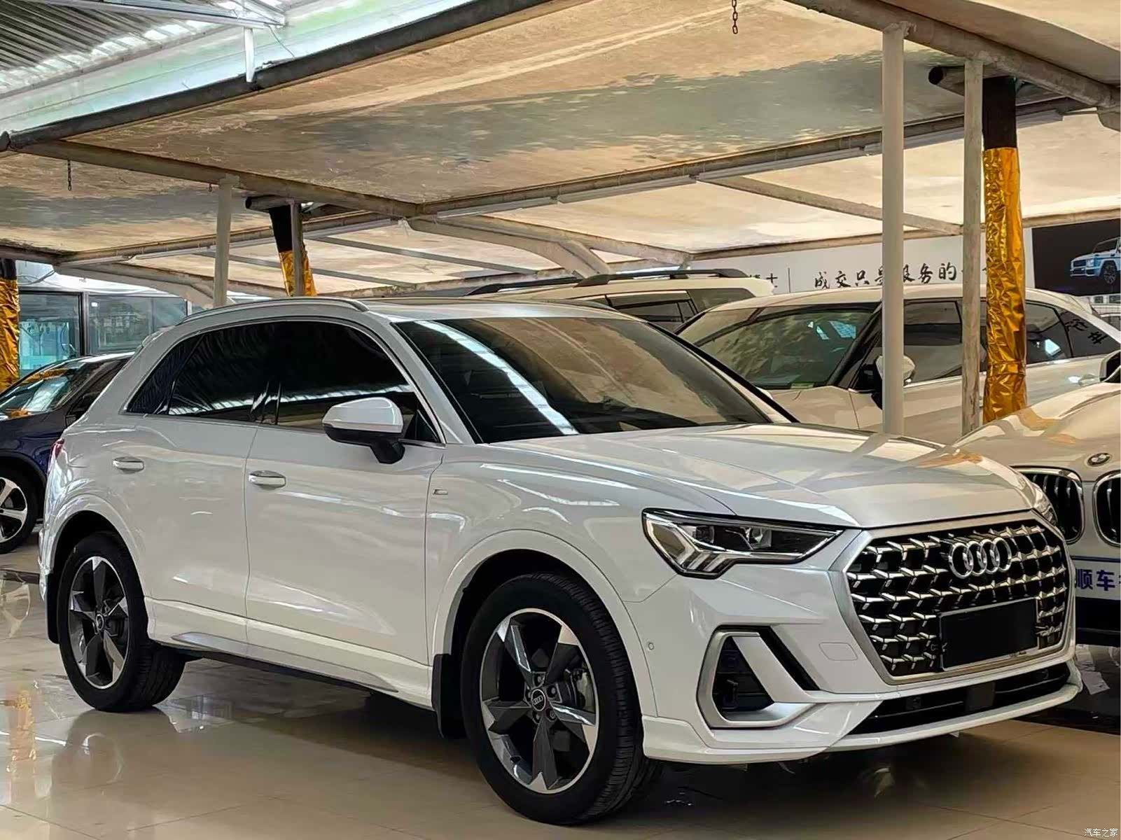 Audi Q3, 2024 3