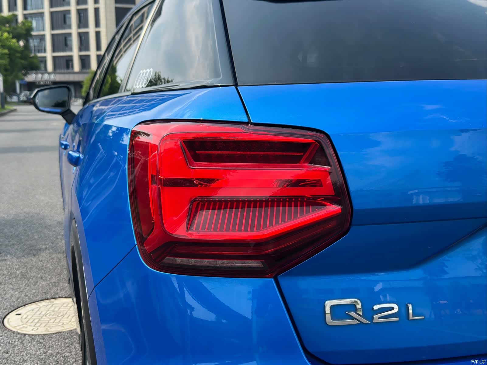 Audi Q2L, 2020 9