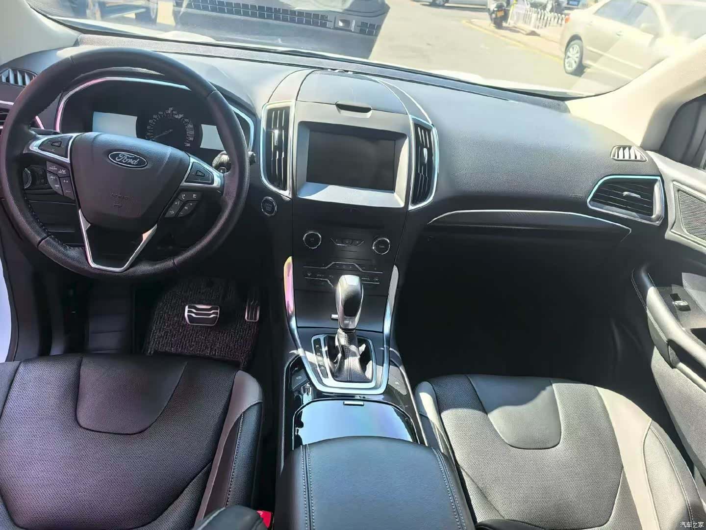 Ford Edge, 2018 3