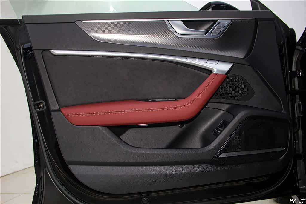 Audi A7L, 2025 16