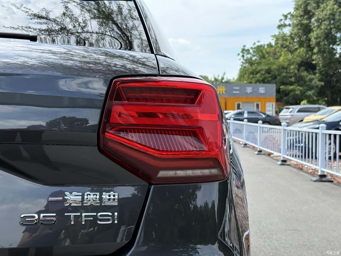 Audi Q2L, 2020 16