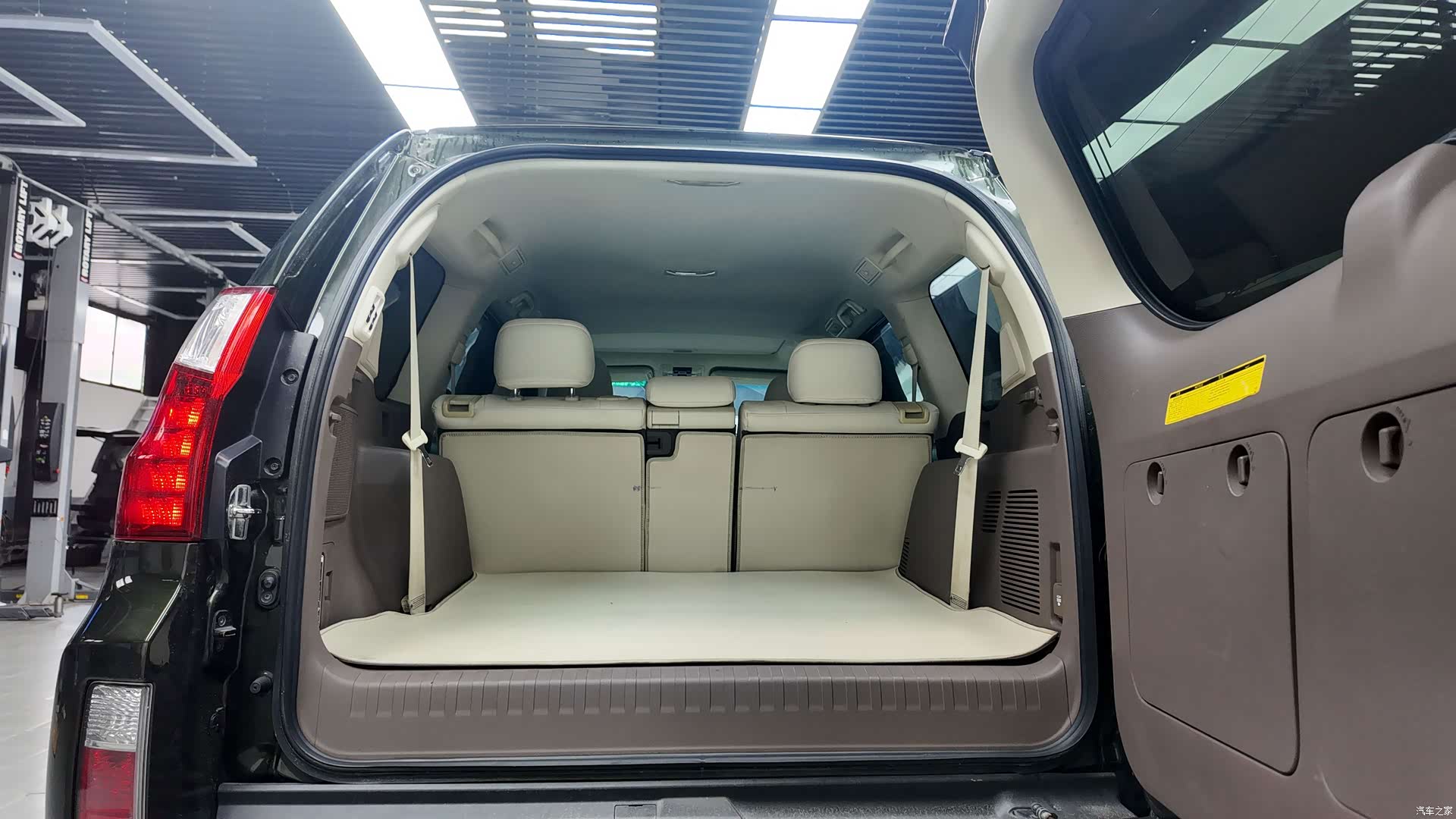 Lexus GX, 2011 20