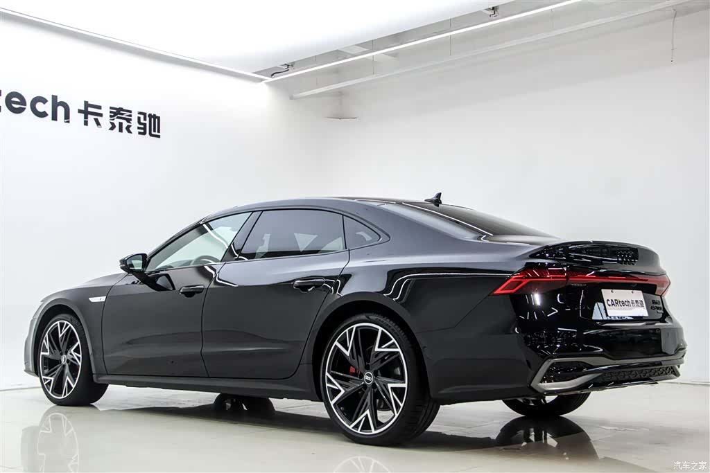 Audi A7L, 2025 7