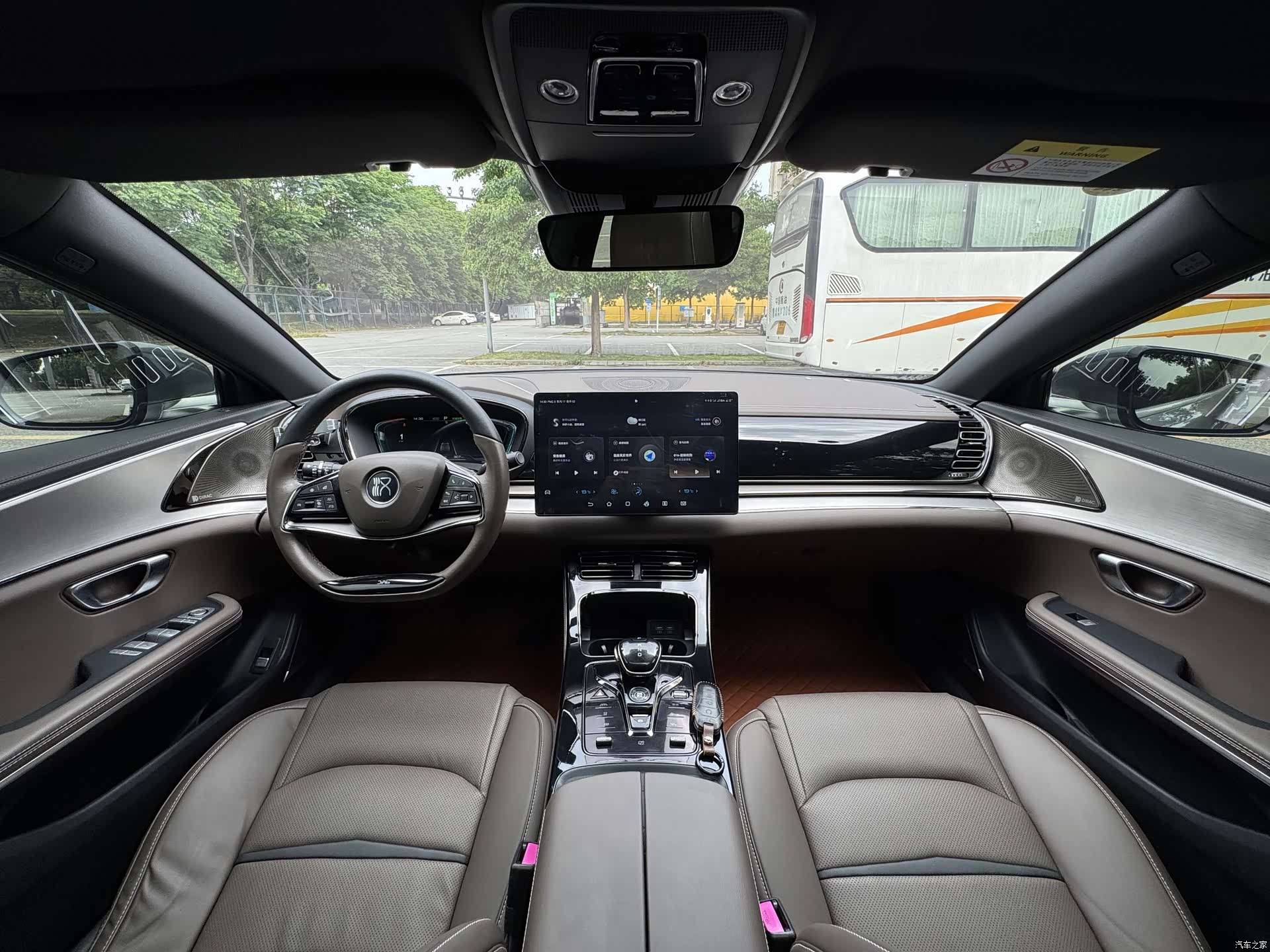 BYD Han, 2022 все фото