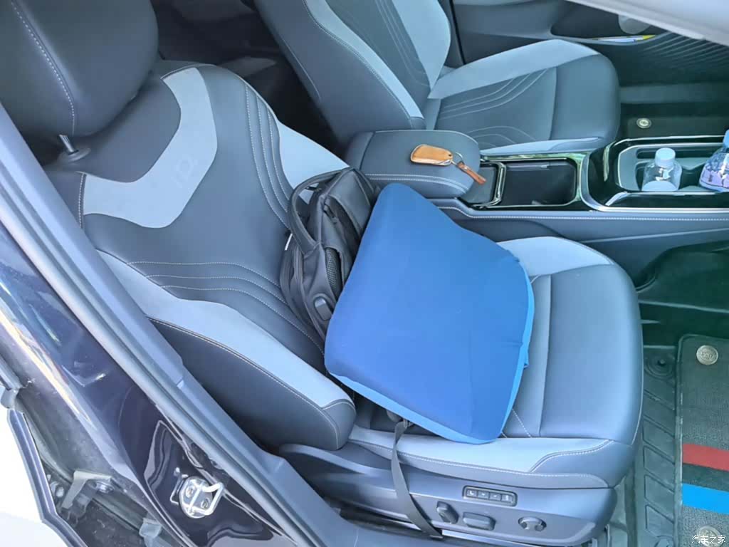 Volkswagen ID.4, 2022 25