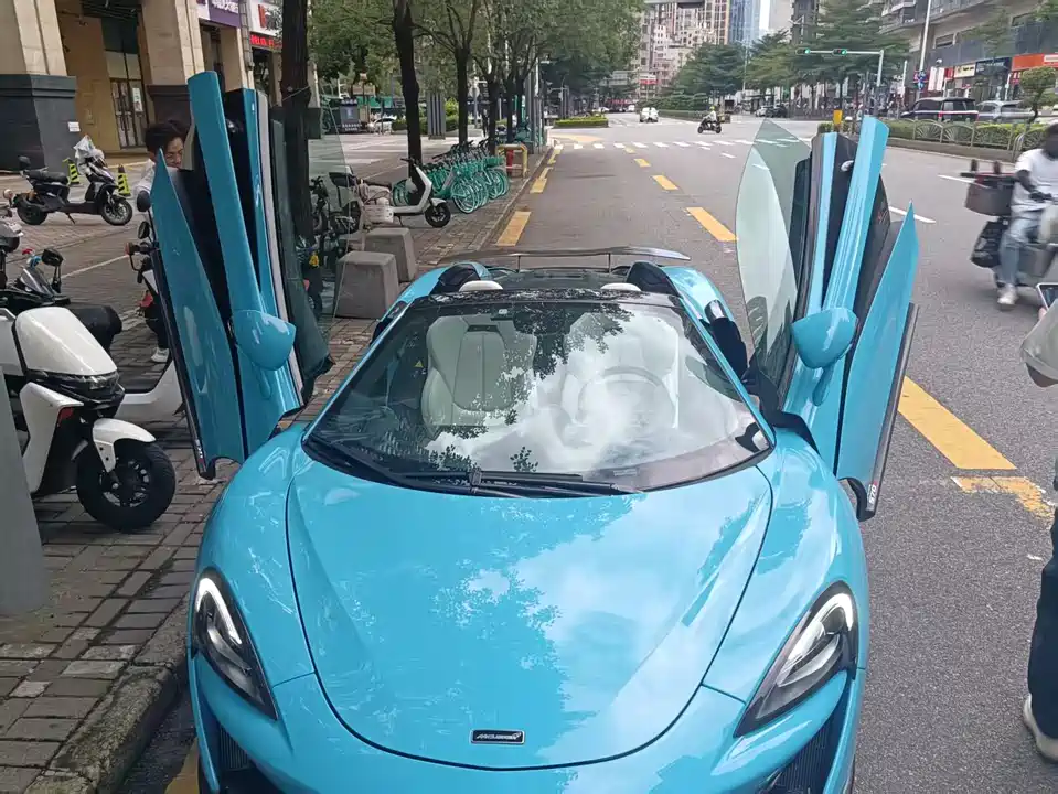 McLaren 570