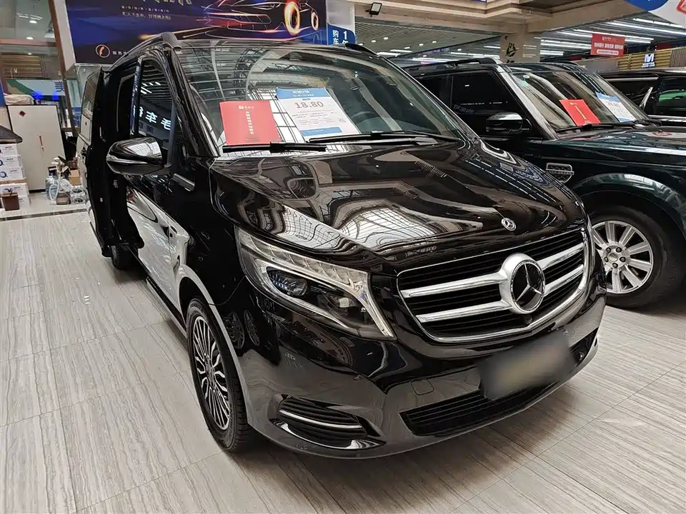 Mercedes-Benz V-class