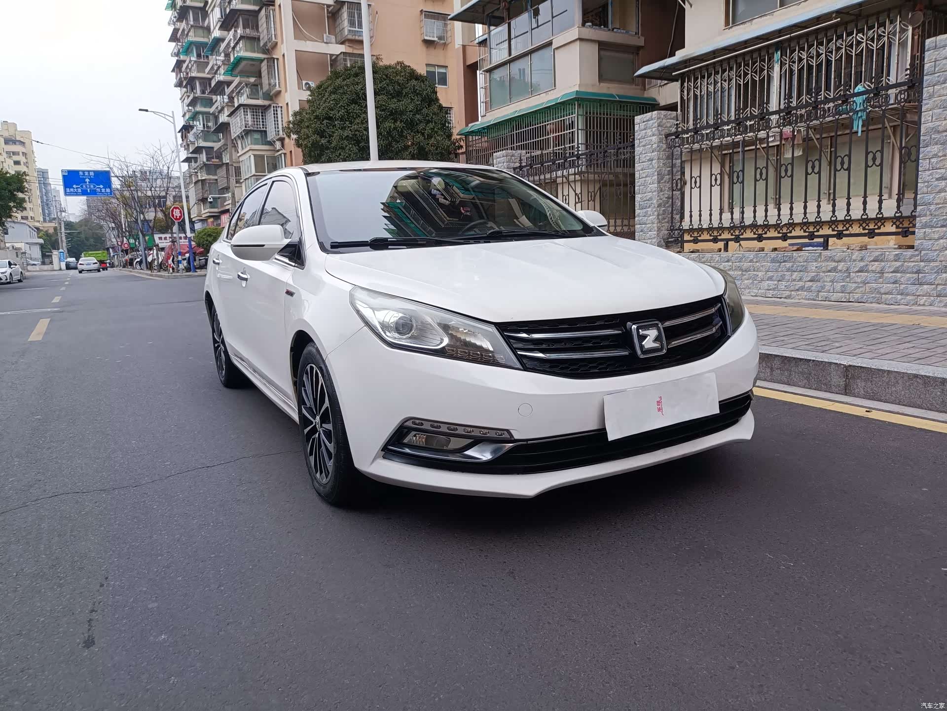 Zotye Z500, 2018 8