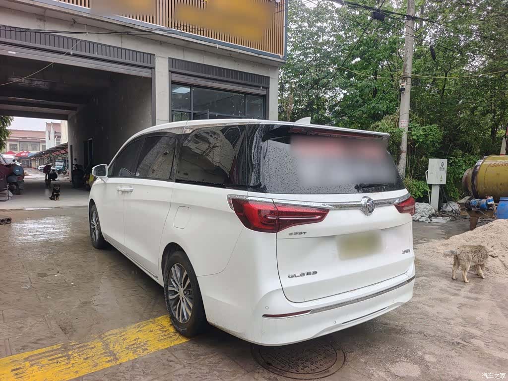 Buick GL8, 2022 11