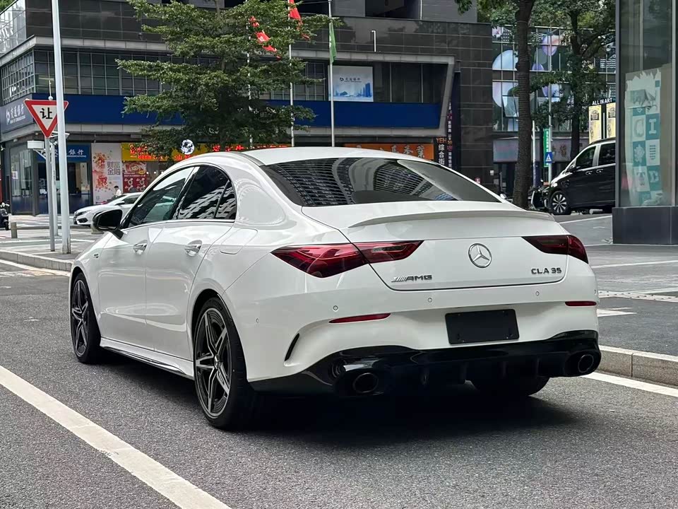 Mercedes-Benz CLA AMG