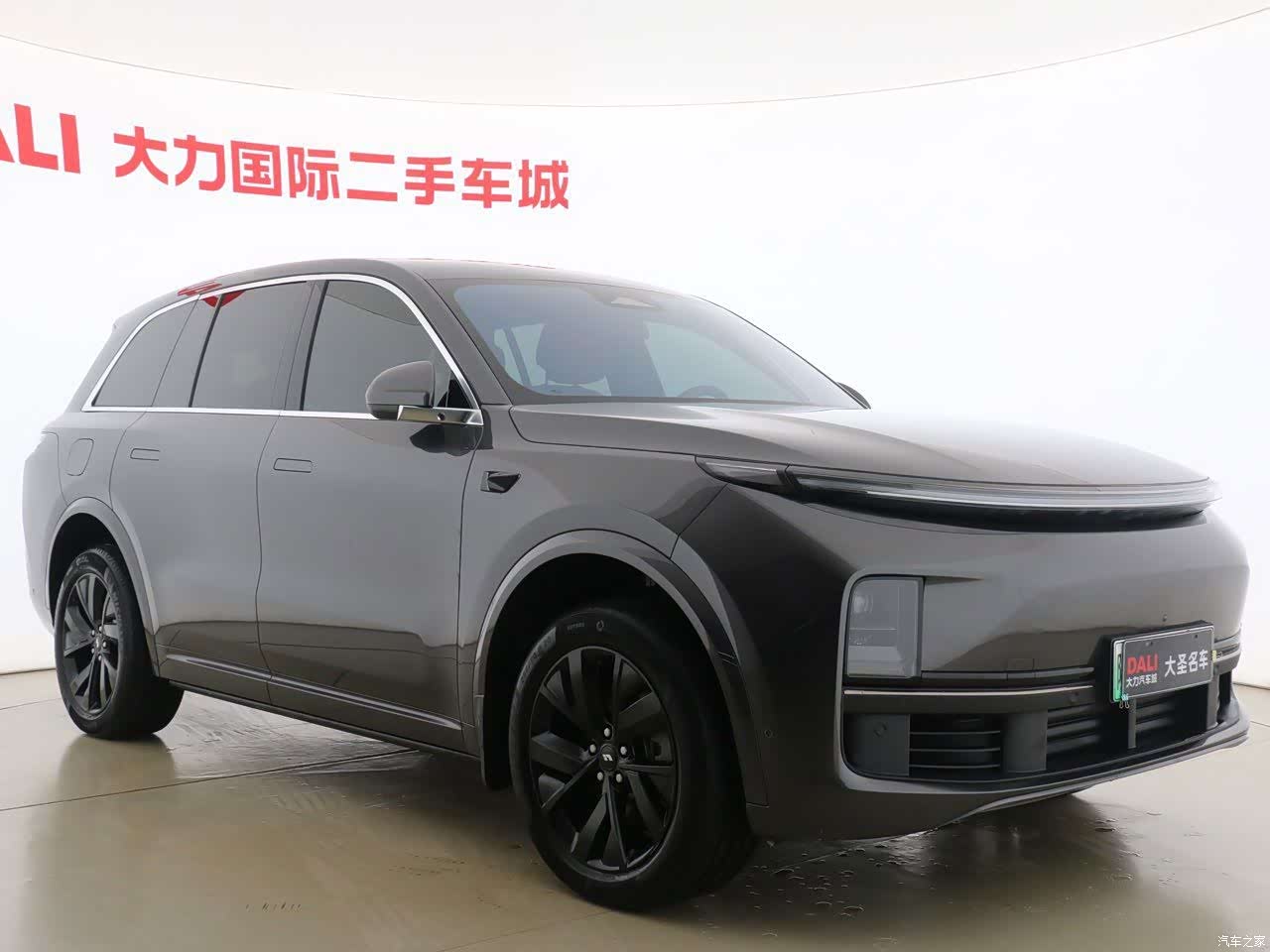 Li Auto L8, 2023 3