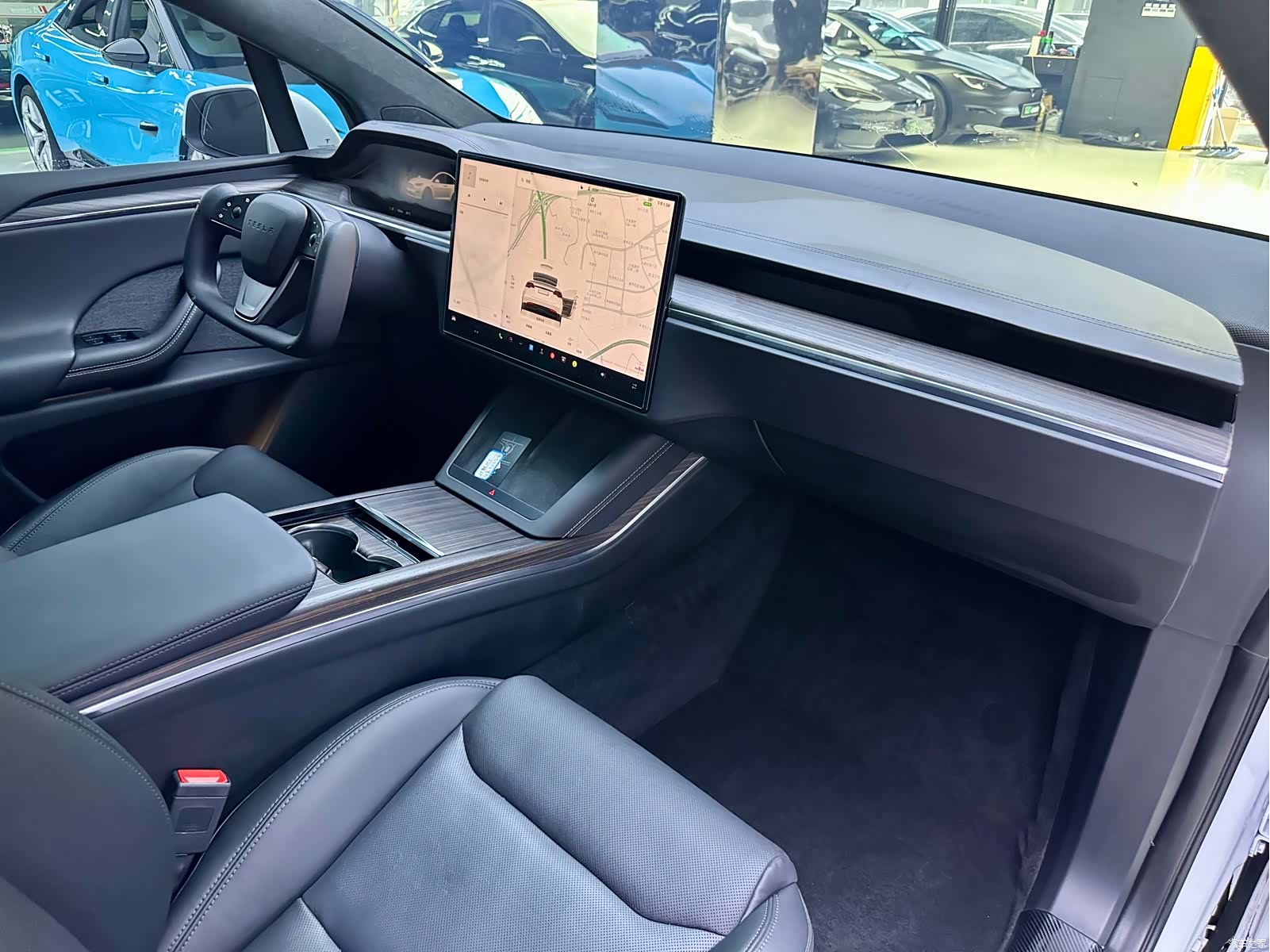 Tesla Model X, 2023 11