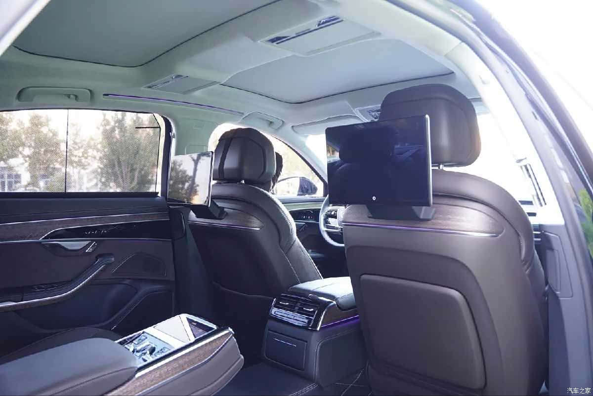 Audi A8L, 2024 28
