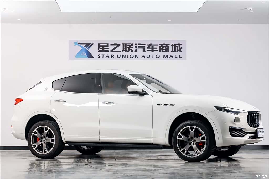 Maserati Levante, 2020 все фото